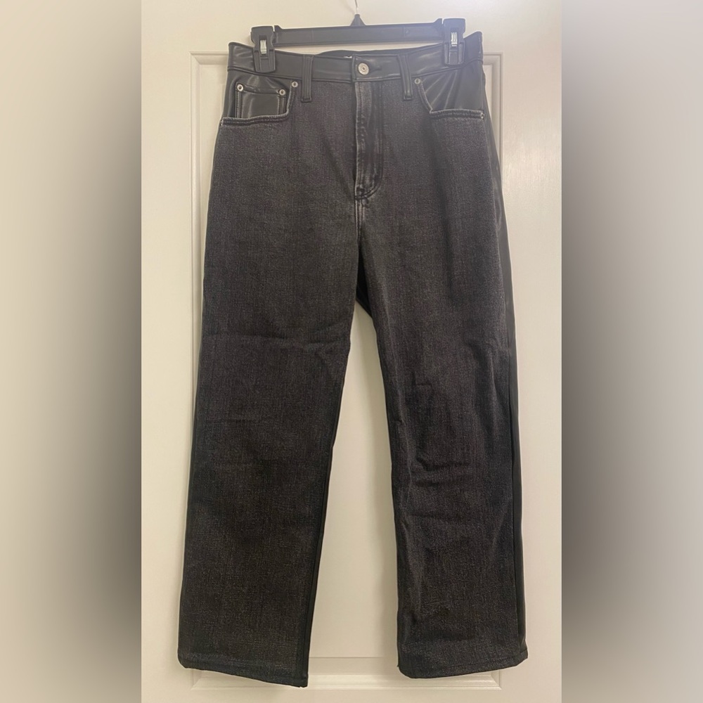 Abercrombie ultra high rise ankle straight jeans w/ faux leather